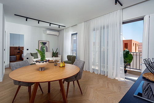 The Deluxe Suite