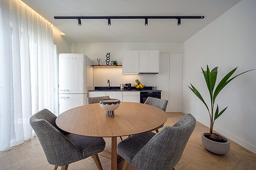 The Deluxe Suite